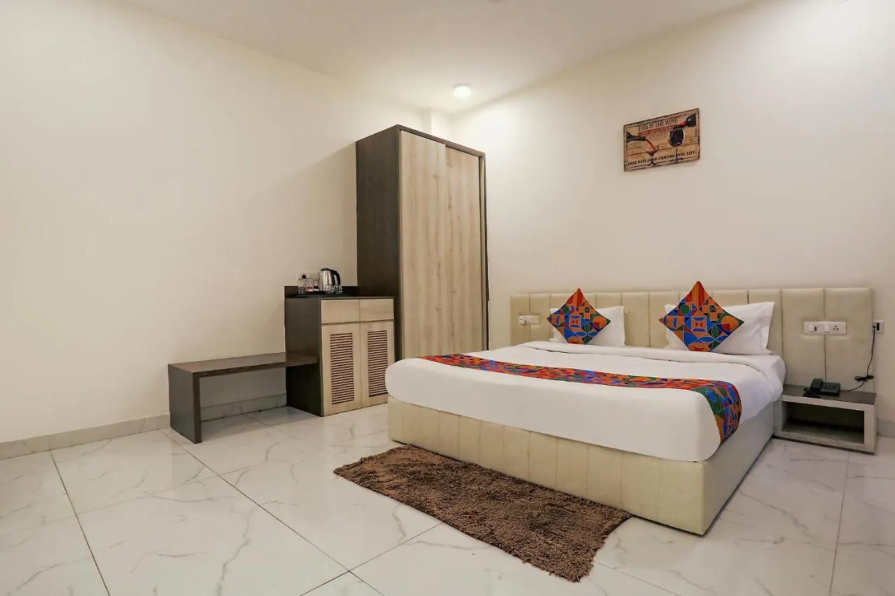 Hotel Fabhotel Ab Inn Huda City Center Gurgaon